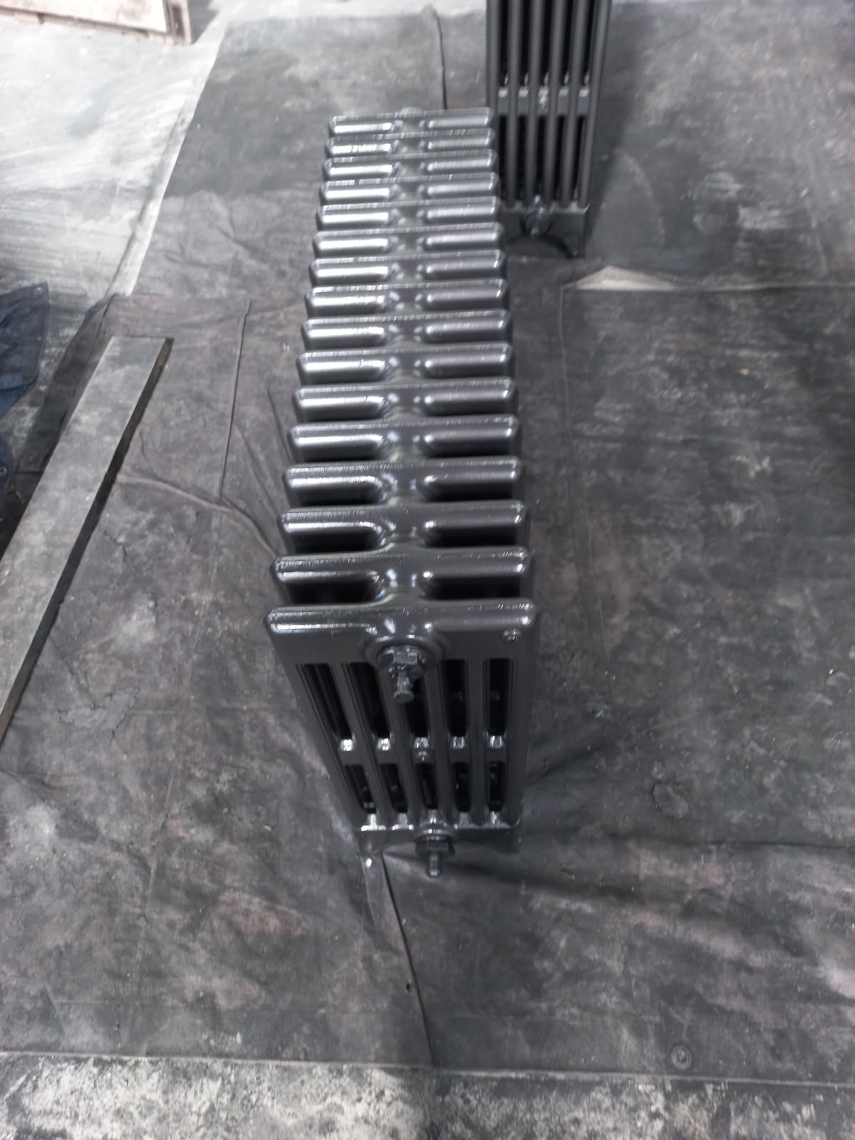 radiateur fonte classique noir