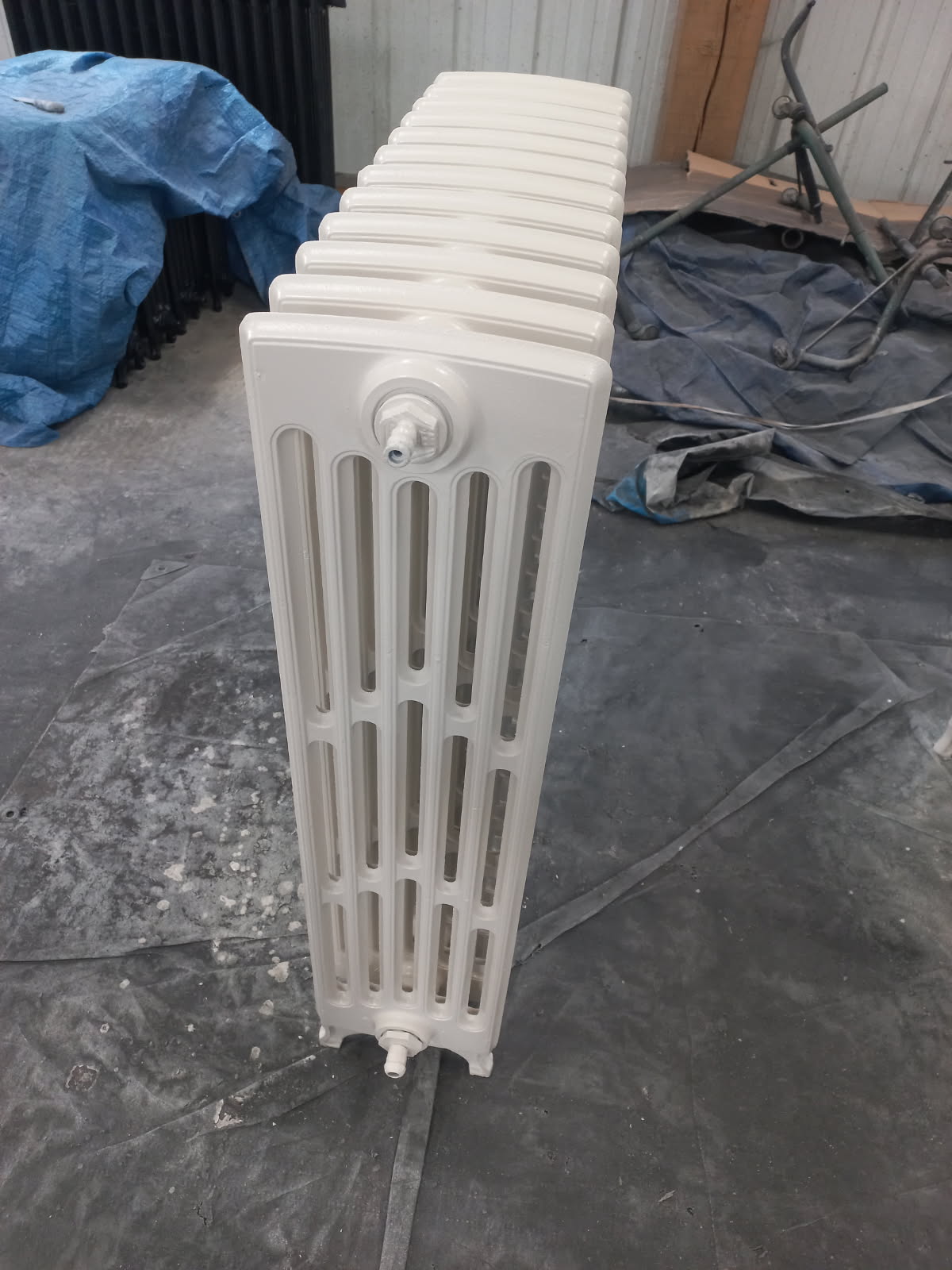 radiateur fonte classique ancien blanc