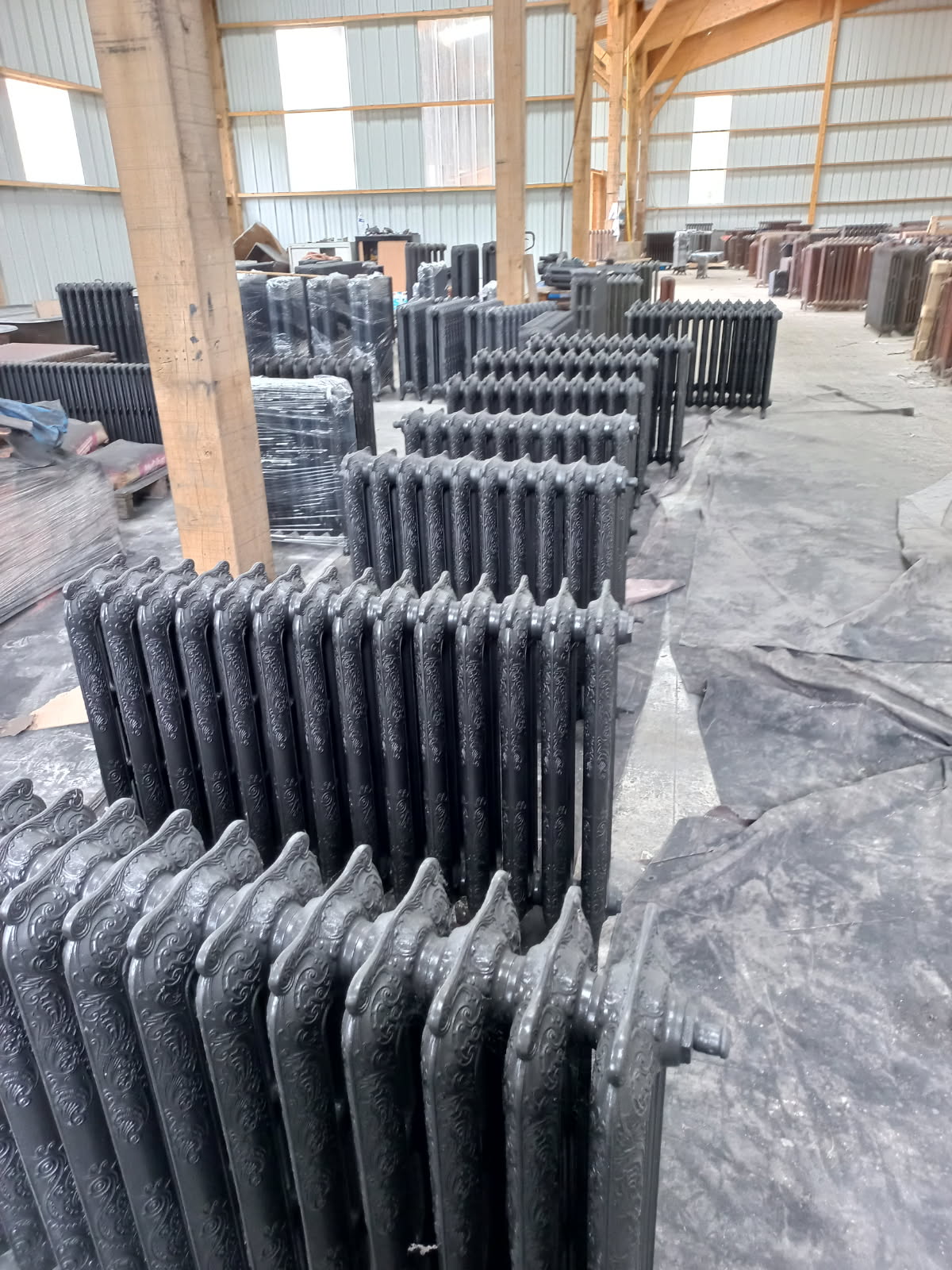 radiateurs fleuris noir